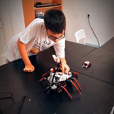 Kurs robotika 2 čas