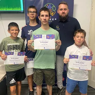 Kurs web programiranje za decu dodela diploma